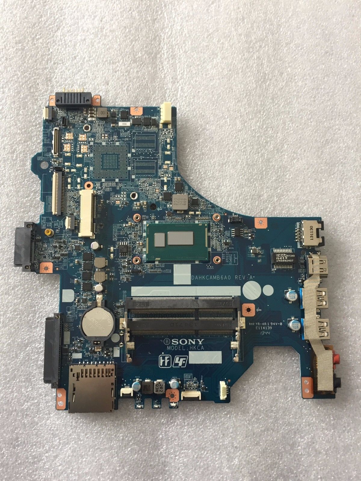 Genuine Sony Vaio SVF143 Pentium CPU Laptop Motherboard A2011586A DAHKCAMB6A0 - Click Image to Close